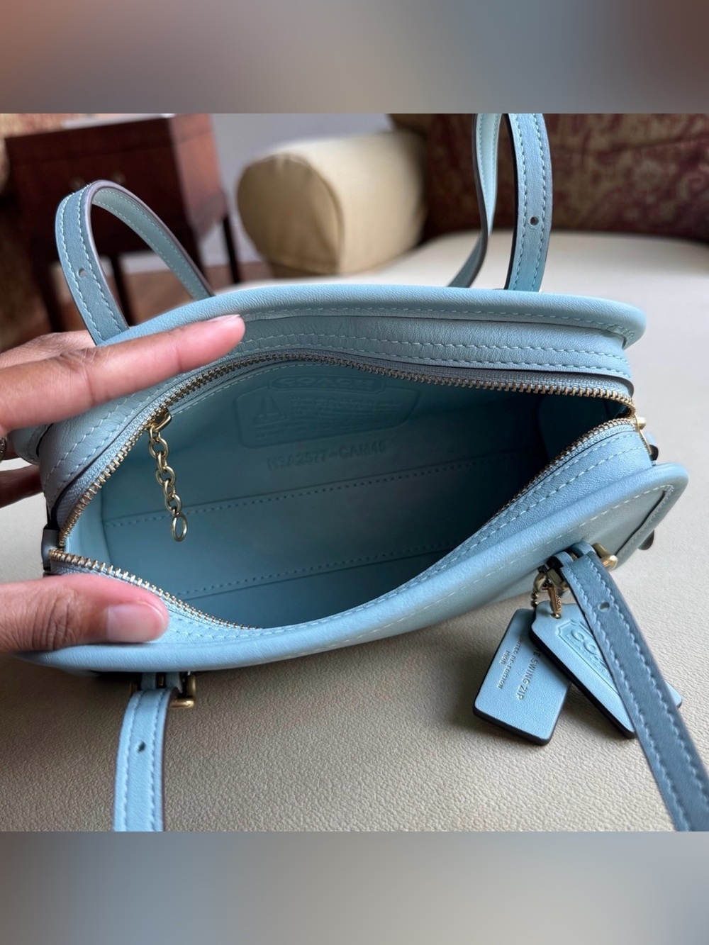 Coach Swing Zip 20 Light Blue Leather Shoulder Bag - Picture 3 of 8